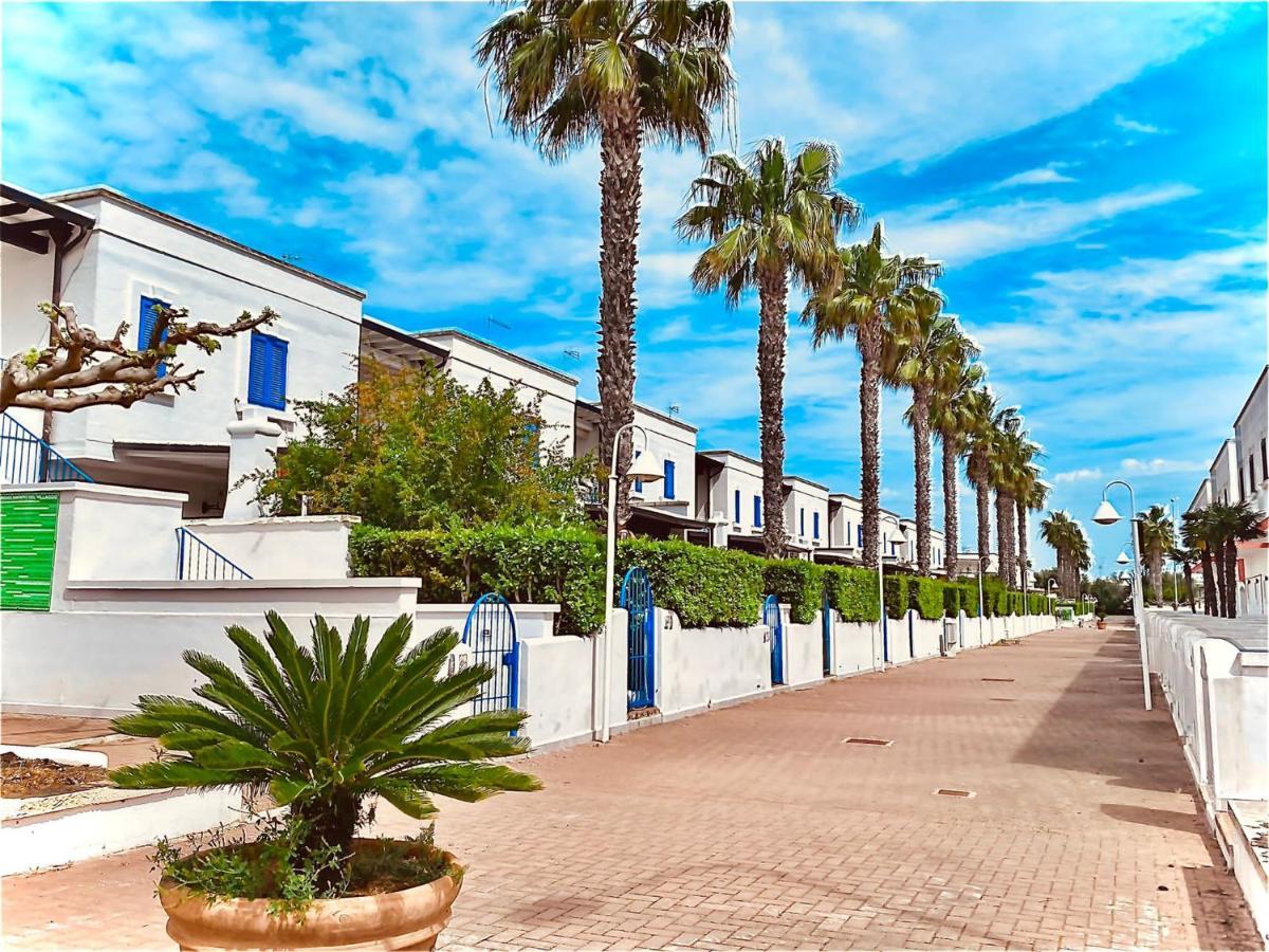 Villa In Villaggio Порто-Чезарео Экстерьер фото