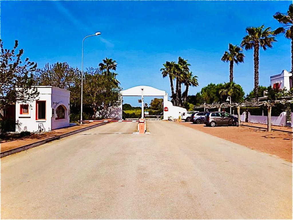 Villa In Villaggio Порто-Чезарео Экстерьер фото