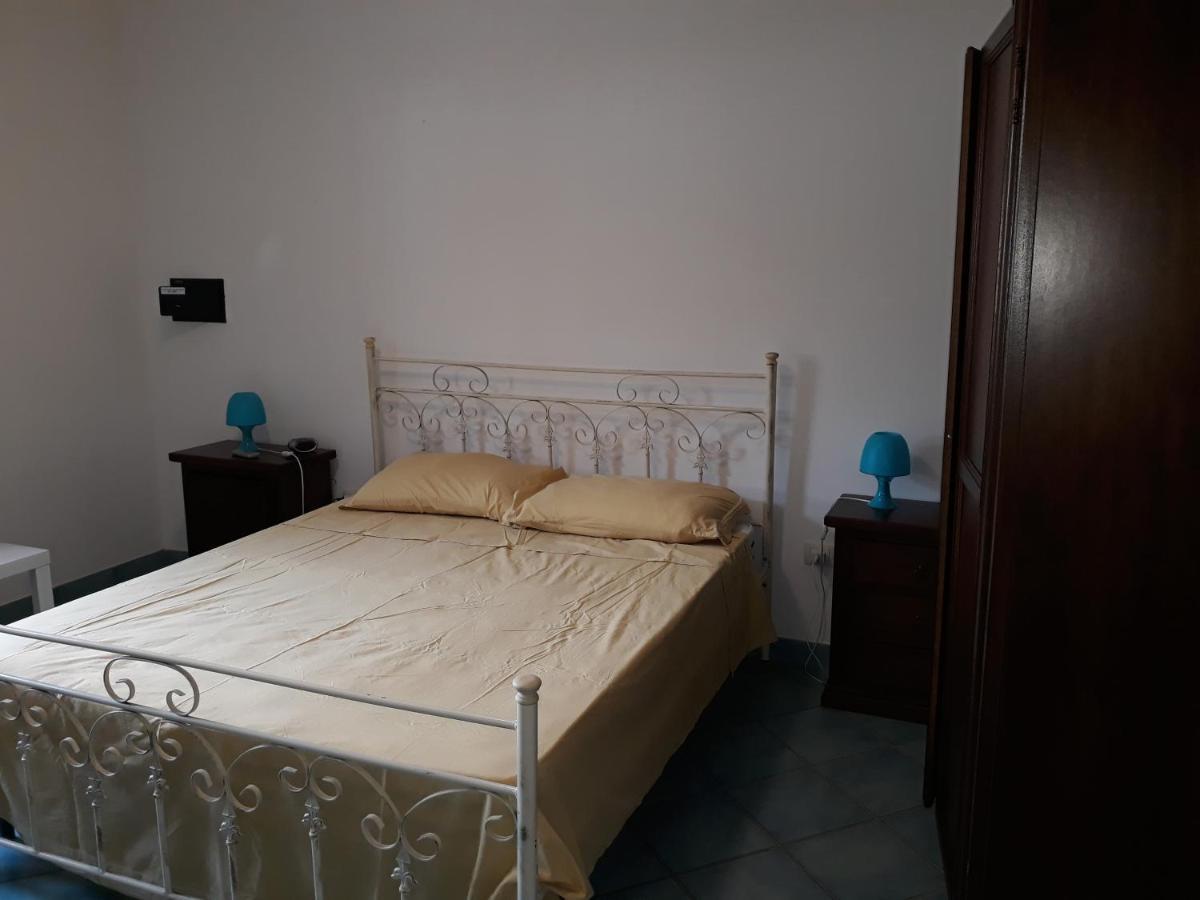 Villa In Villaggio Порто-Чезарео Экстерьер фото